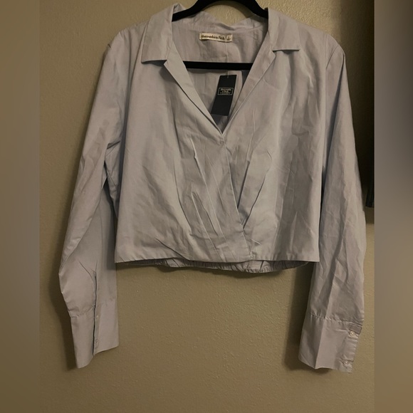 Abercrombie & Fitch Long-Sleeve Poplin Wrap Top - Picture 4 of 9